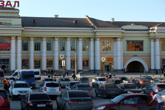 Пригородные кассы на вокзале Екатеринбурга закрываются на реконструкцию