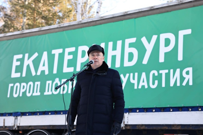 Мэр Орлов открыл новый вход в метро Екатеринбурга