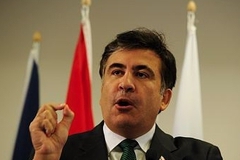 М.Саакашвили: Россия осуществляет рейдерский захват Украины