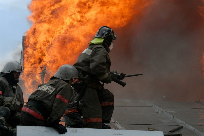 В коллективном саду под Екатеринбургом сгорели два дома