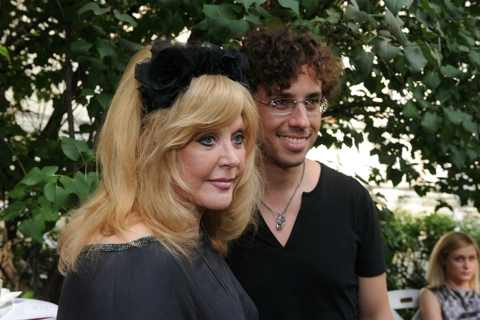 «Примадонна» российской эстрады Алла Пугачева отмечает юбилей