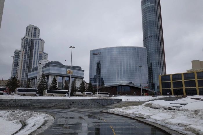 Депутаты ЗакСО заработали в прошлом году от 26 тыс. до 77,5 млн