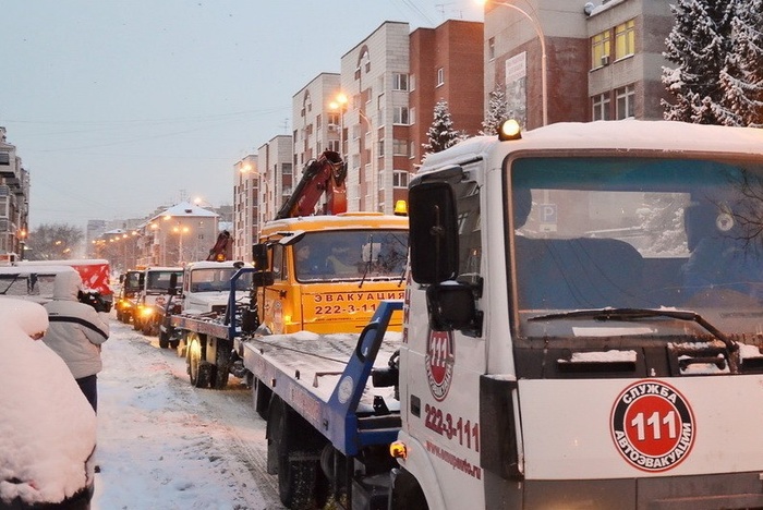 В Екатеринбурге вновь начнут эвакуировать машины