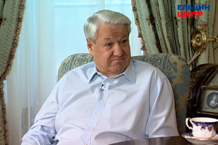 Член команды Ельцина рассказал о переговорах Кремля о ядерном статусе Украины