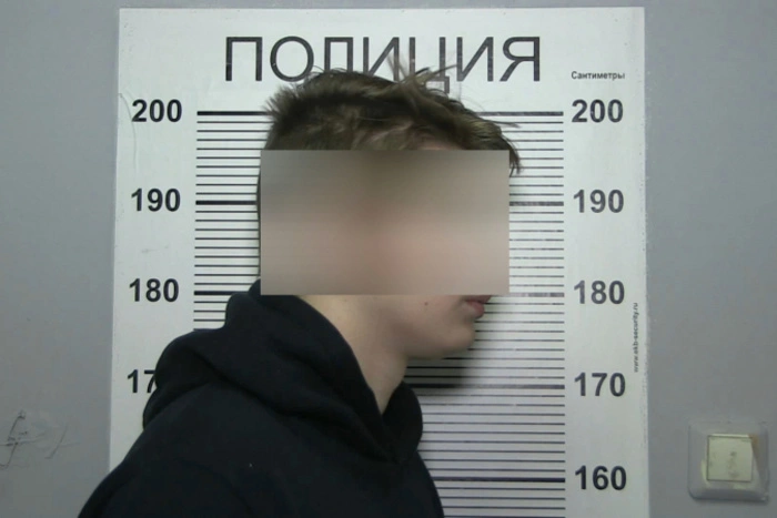 В Екатеринбурге задержали студентов, уродовавших стены рекламой наркотиков