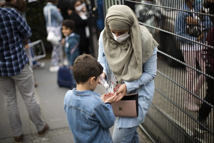 Бельгийские врачи сделали себе прививку БЦЖ, чтобы выяснить, защищает ли она от COVID-19