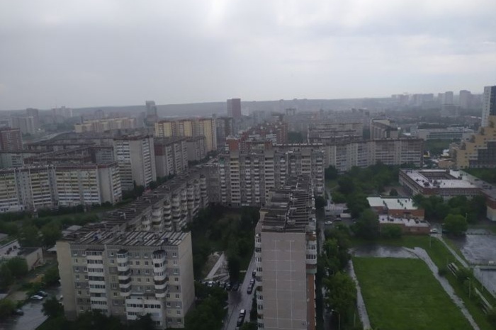 Свердловскую область накроют сильные дожди, грозы и град
