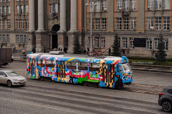 В Екатеринбурге появился необычный трамвай. Рассказываем, что в нём такого