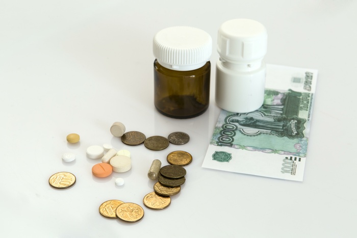 Власти заявили о снижении цен на самые важные лекарства
