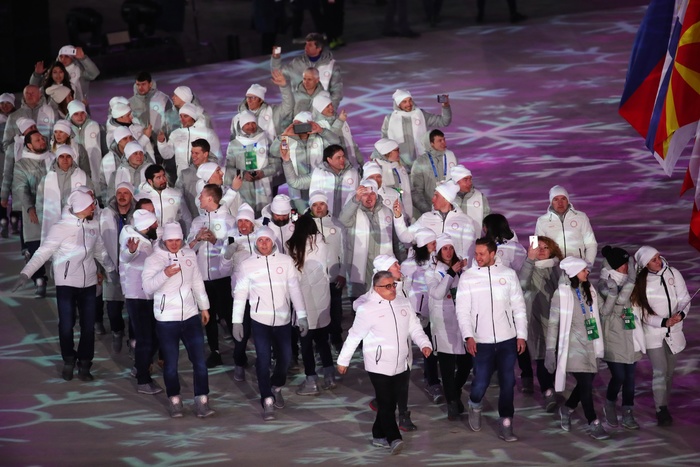 Российские олимпийцы вернулись с Игр в Пхенчхане