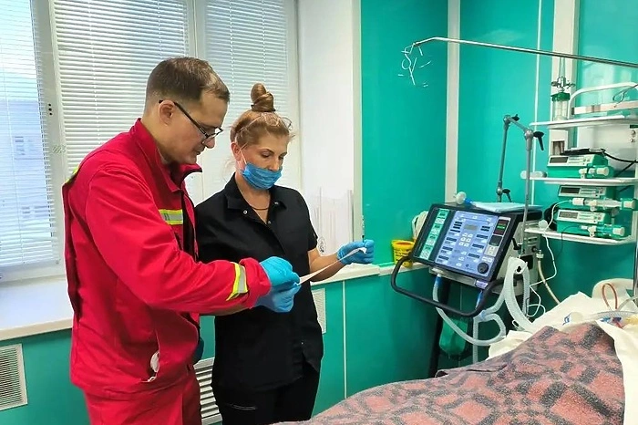 Губернатор рассказал о состоянии мальчика, которого накануне тяжело ранили ножом в школе