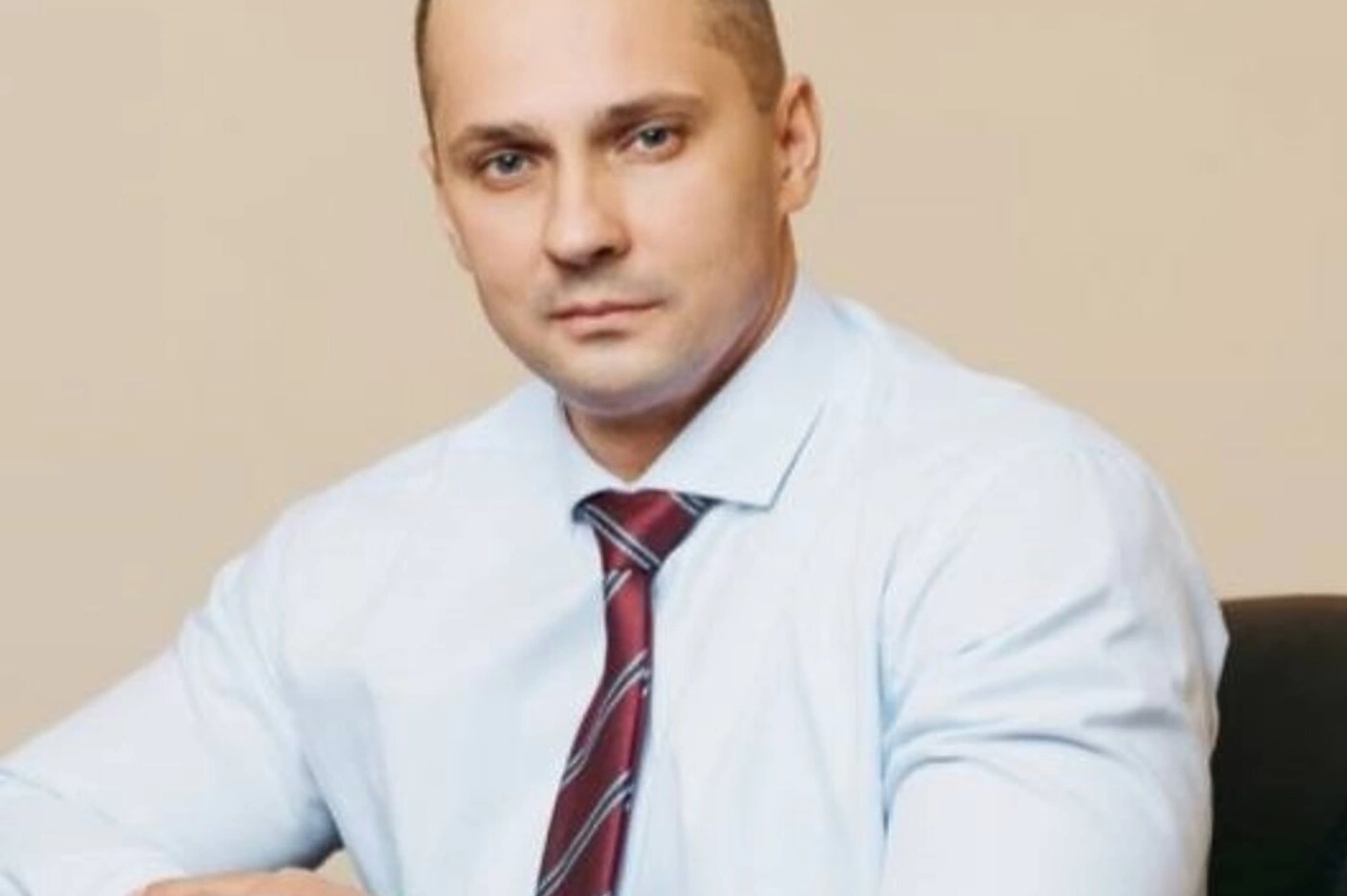 Глава одного из екатеринбургских районов покидает пост из-за некачественной уборки