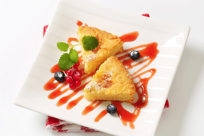 Диетологи: На завтрак нужно есть кашу из квадратной тарелки