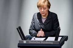 Меркель исключает военное решение конфликта на Украине
