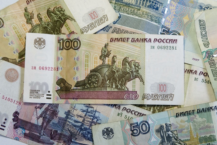 В Свердловской области долги по зарплате выросли в 27,7 раза