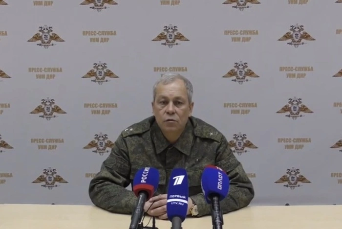 Переговоры с Украиной вести нельзя, заявил Басурин