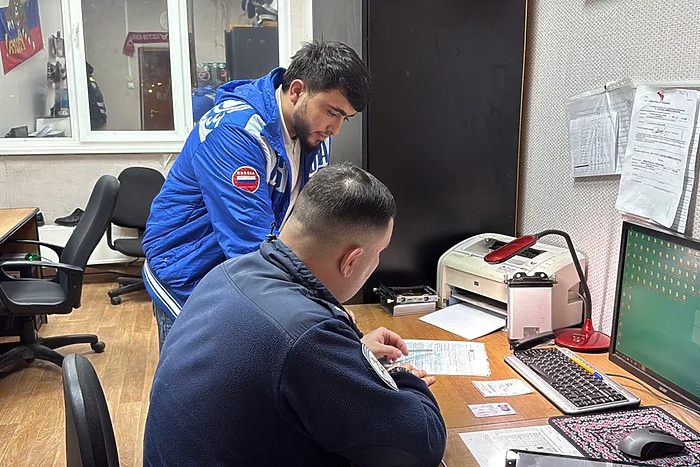 Жителя Артемовского наказали за дрифт у торгового центра «Карнавал» в Екатеринбурге