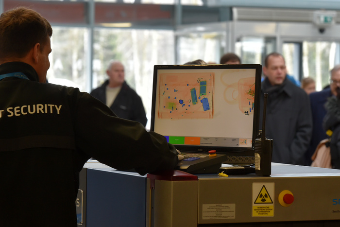 Дебошир с рейса «Екатеринбург-Благовещенск» получил 12 суток ареста