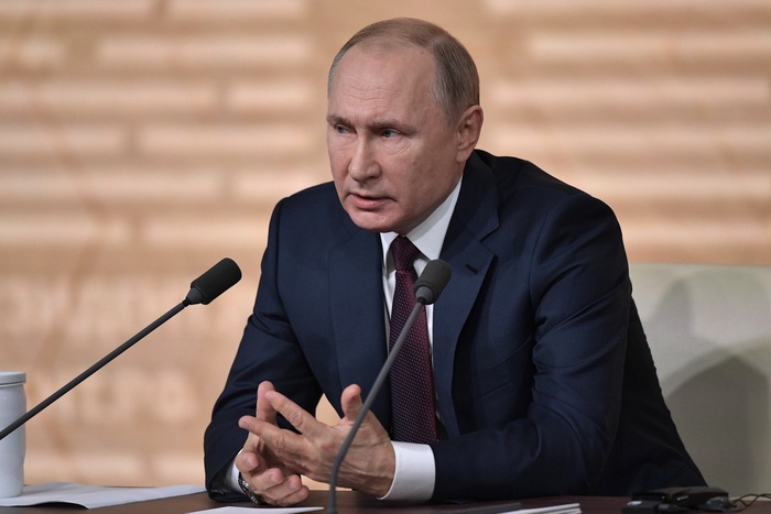 Путин назвал основой украинского конфликта «растаскивание исторической России»