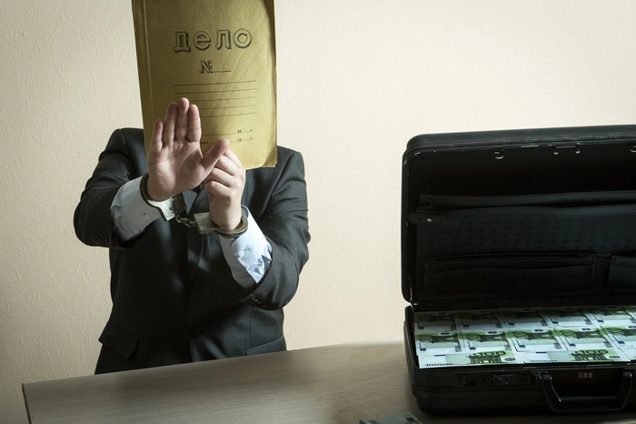 В Екатеринбурге судебный пристав попалась на взятке в 1 миллион рублей