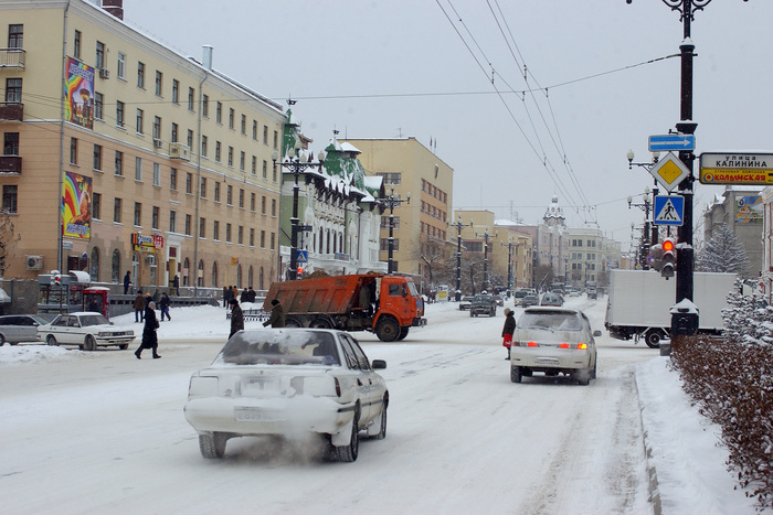 В Екатеринбурге водитель избил и ослепил газовым баллончиком пешехода