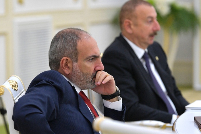 Пашинян отправил в отставку начальника Генштаба Армении