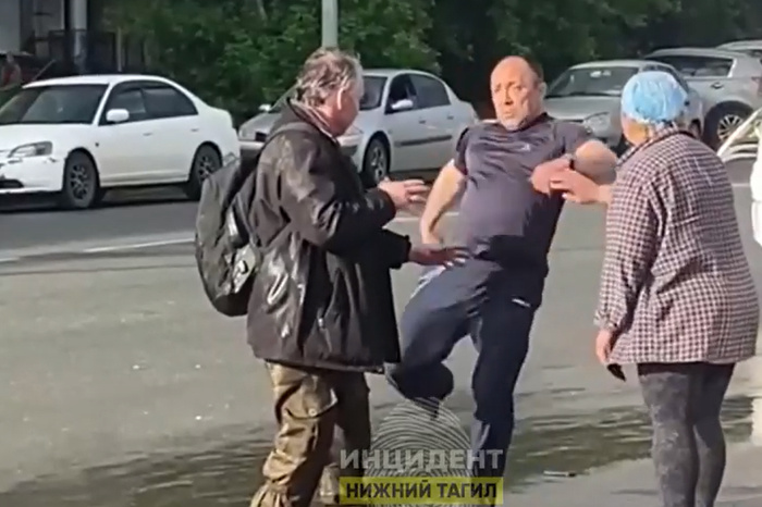 Свердловский водитель напал на мужчину из-за обычного вопроса