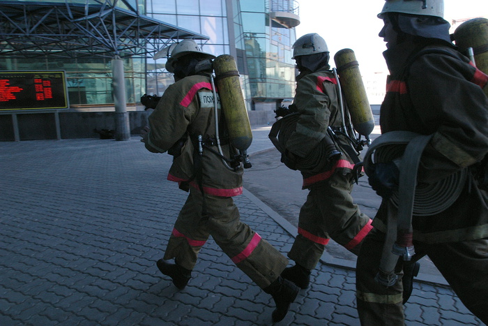 Антитеррористические учения нескольких спецслужб проходят в Екатеринбурге