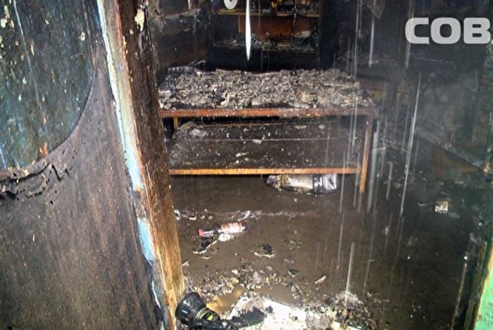 В Екатеринбурге три человека погибли при пожаре в жилом доме