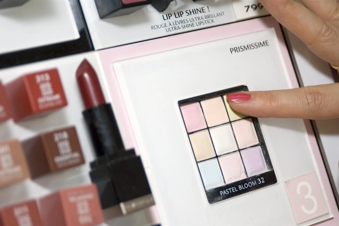 «Л\'Этуаль» снизит цены на треть ассортимента на 25−60%