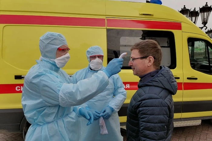 На улицах Екатеринбурга медики проверят здоровье нарушителей карантина