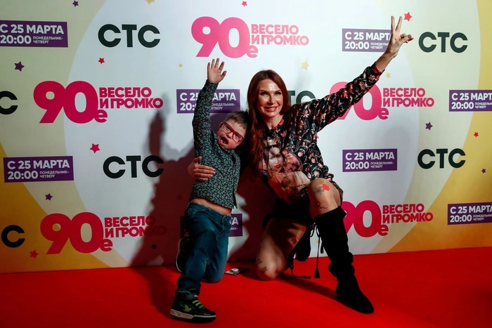 Instagram восстановил аккаунт сына Эвелины Бледанс, рожденного с синдромом Дауна