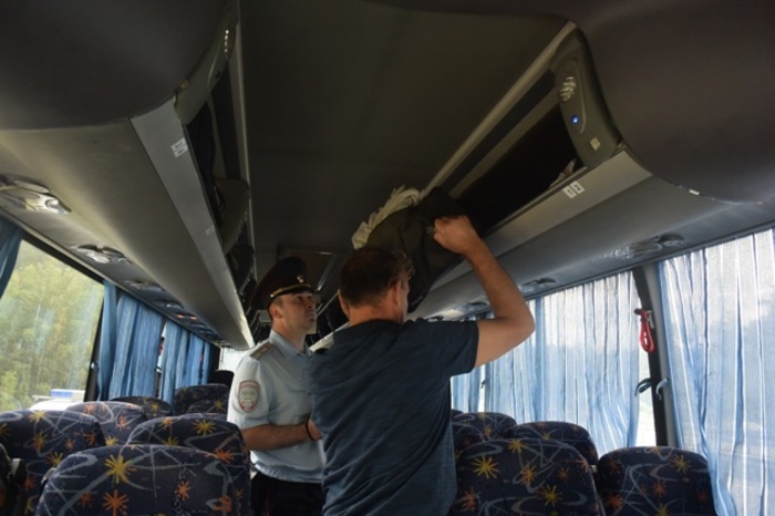 Инспекторы «сняли с руля» четверых пьяных водителей, управлявших автобусами