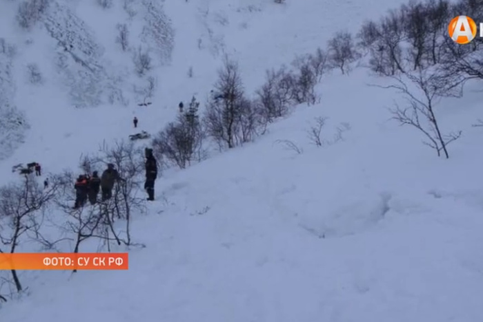 Погибшая под лавиной девочка спровоцировала сход снега