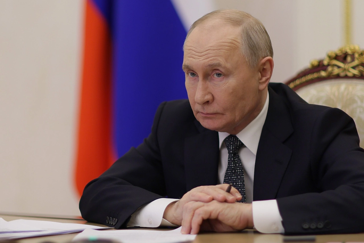 Путин поторопил Минкульт с запретом «совершенно тупых и ненужных» иностранных фильмов