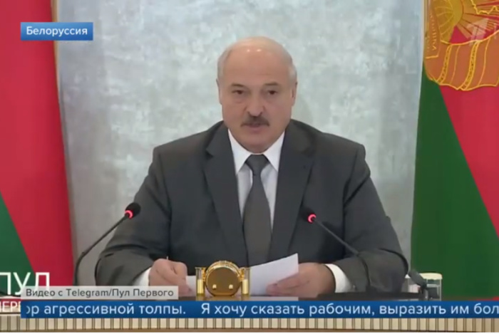Лукашенко поручил усилить охрану границы и отслеживать передвижения техники НАТО