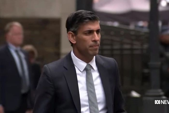 Путин решил не поздравлять нового премьера Великобритании