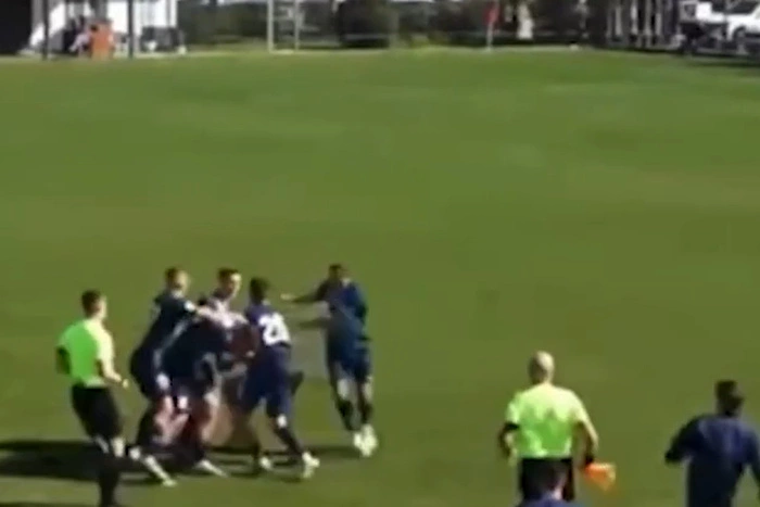 Уральские футболисты устроили драку в Турции во время матча