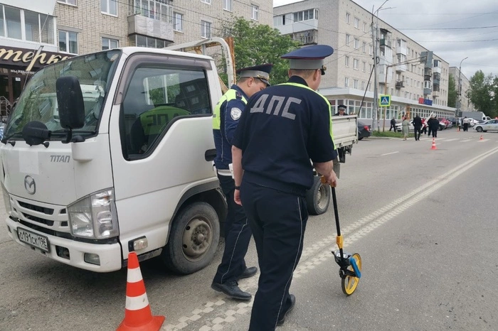 Насмерть сбивший 4-летнюю девочку в Березовском водитель грузовика оказался злостным нарушителем