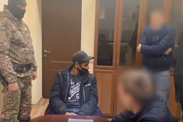 Житель Татарстана изнасиловал девочку и похитил её мать