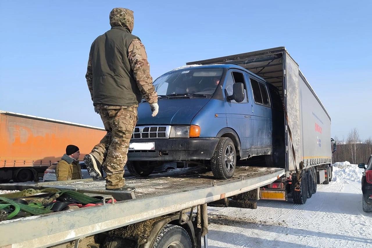 Свердловских чиновников хотят отправить на Донбасс вместо отпусков