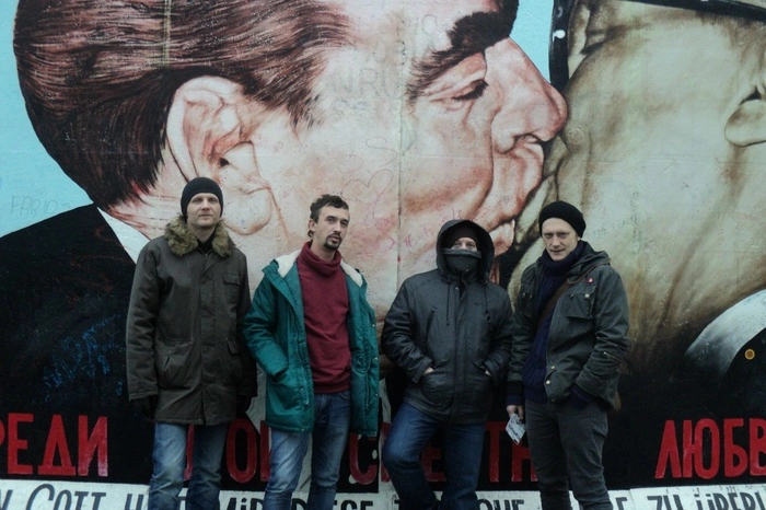 Курара приглашает прийти на концерт в защиту сквера у драмтеатра