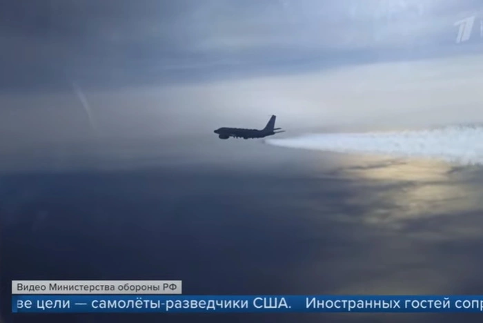 «На запросы с земли не отвечал». Самолет НАТО опасно приблизился к борту «Аэрофлота»