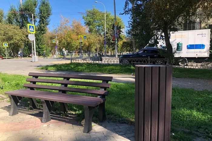 На екатеринбургских улицах появятся 200 новых скамеек