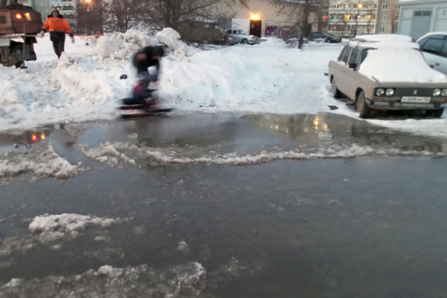 Коммунальная авария на Московской оставила жильцов без воды