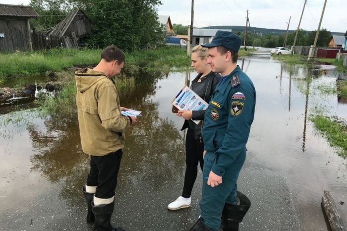 На Урале целый поселок уходит под воду