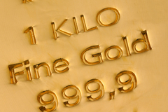 В Индии хируги извлекли из пациента 12 слитков золота