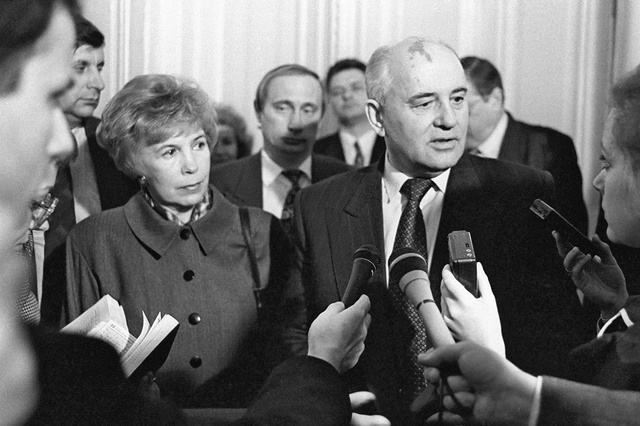 В Британии рассекретили переписку Тэтчер с Рейганом о Горбачеве