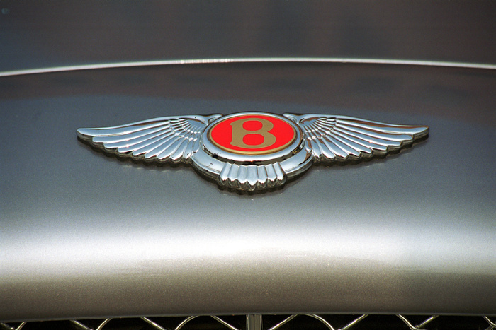 Шоу-рум люксовых автомобилей Bentley закрылся в Екатеринбурге