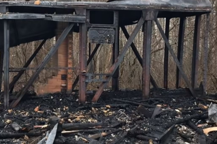 Под Петербургом школьницы сожгли чужой дом ради лайков